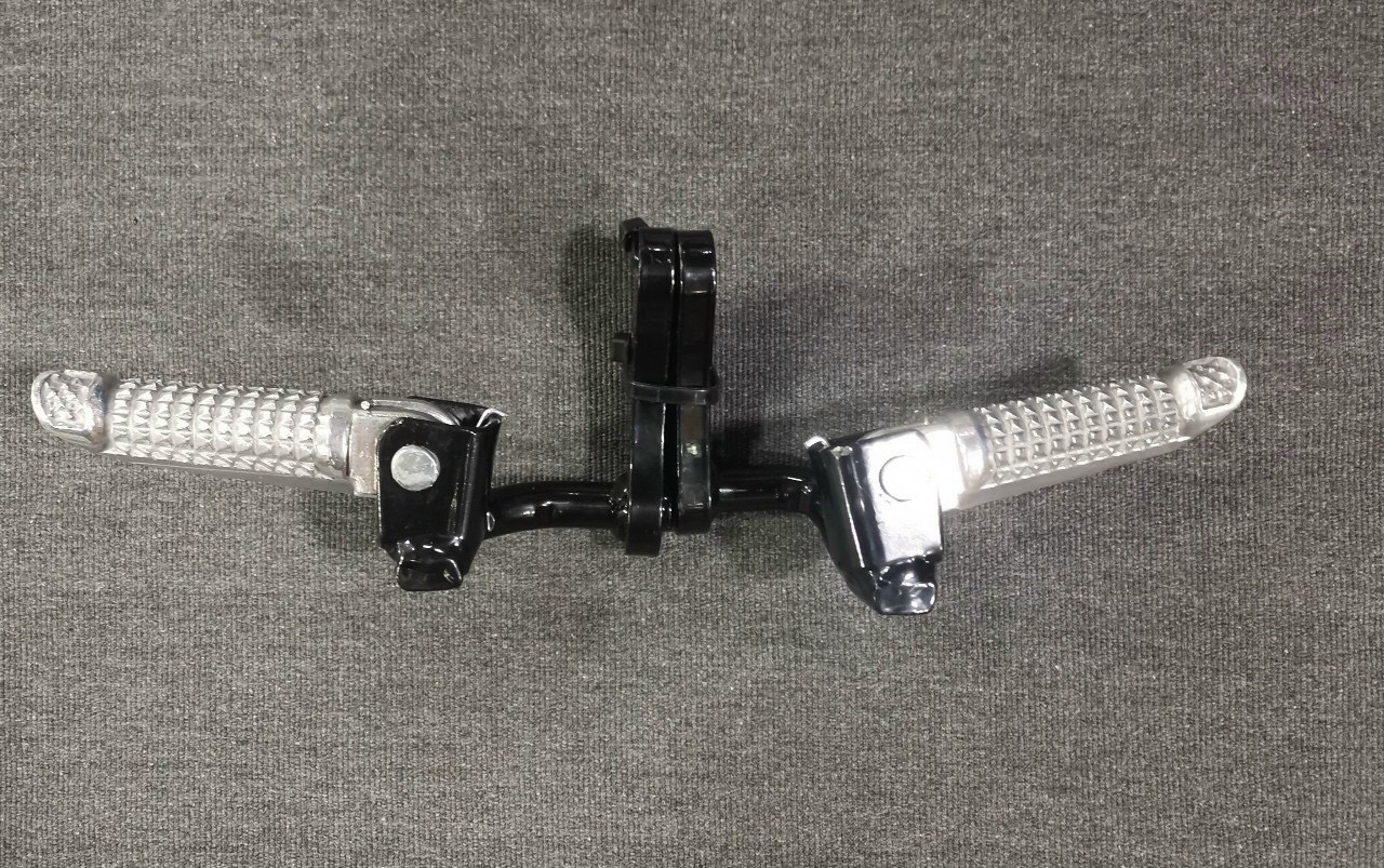 Bộ gác chân trước xe Raider (fi)