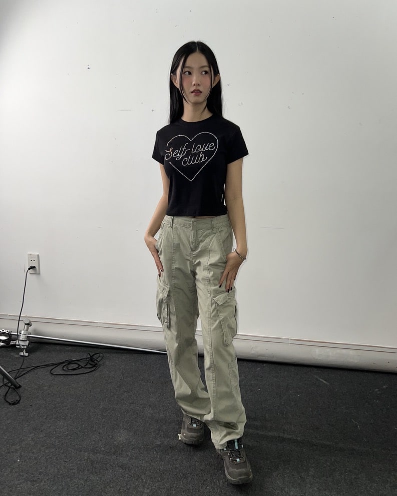 Áo croptop đính cườm SLC