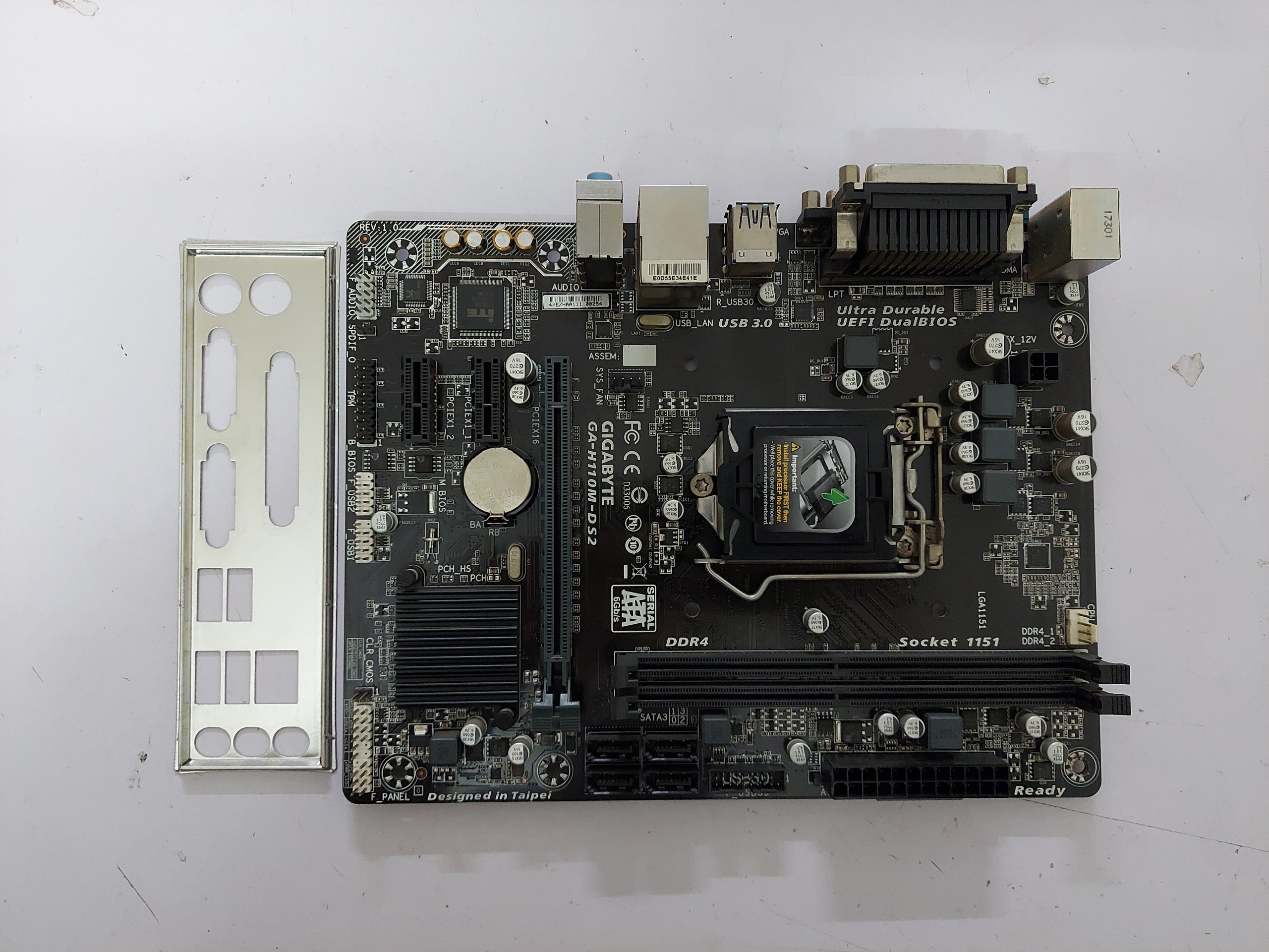 Main Gigabyte H110M-DS2 Socket 1151 DDR4 Zin
