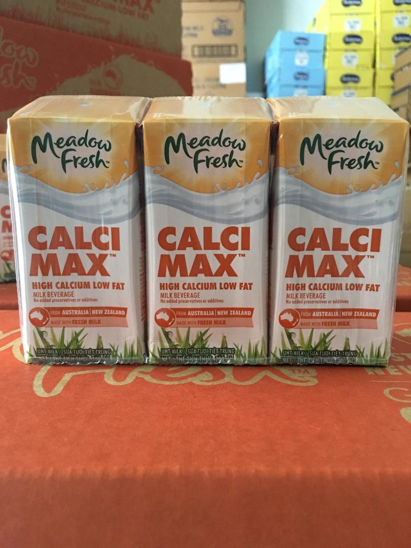Thùng 24 hộp sữa tươi Caxi Meadowfresh 200ml hộp