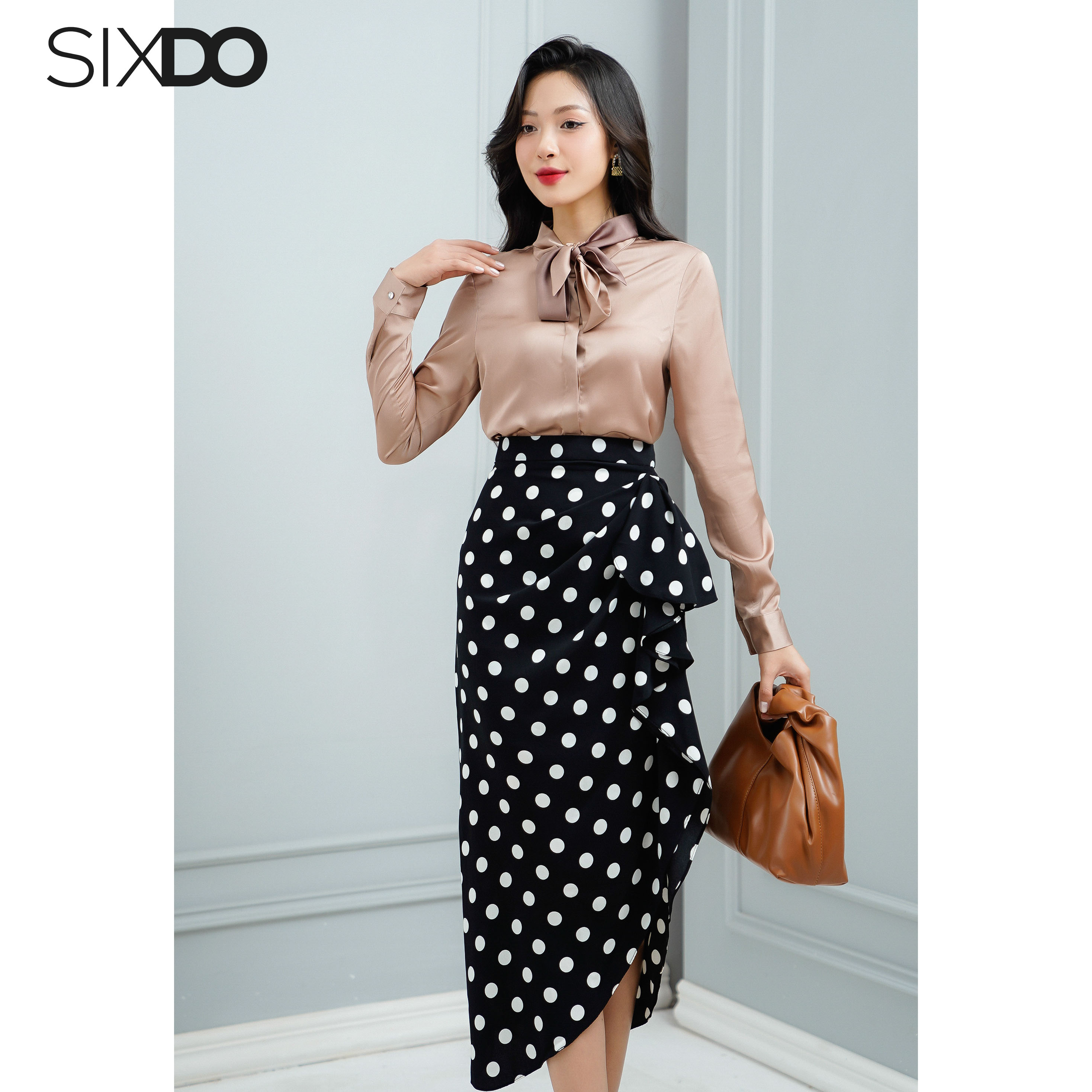 Áo sơ mi nữ cổ nơ SIXDO (Light Brown Long Sleeves Silk Shirt)