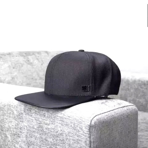 Mũ snapback 96