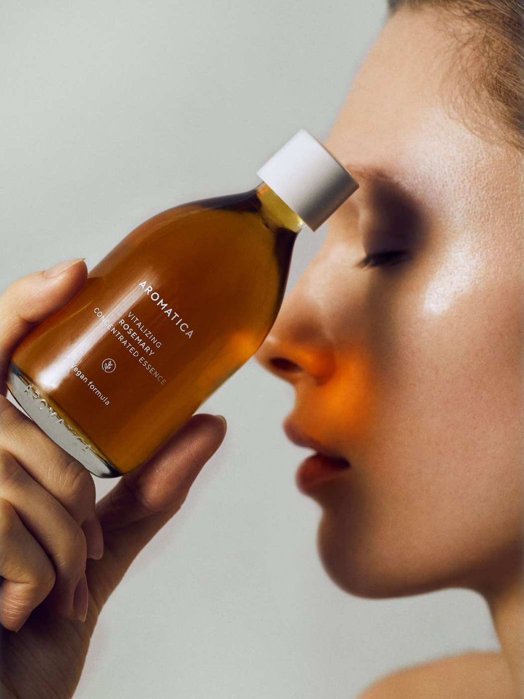 [Nhacuabeautyholic] [DATE T11/2025]  Nước dưỡng cô đặc AROMATICA VITALIZING ROSEMARY CONCENTRATED ESSENCE