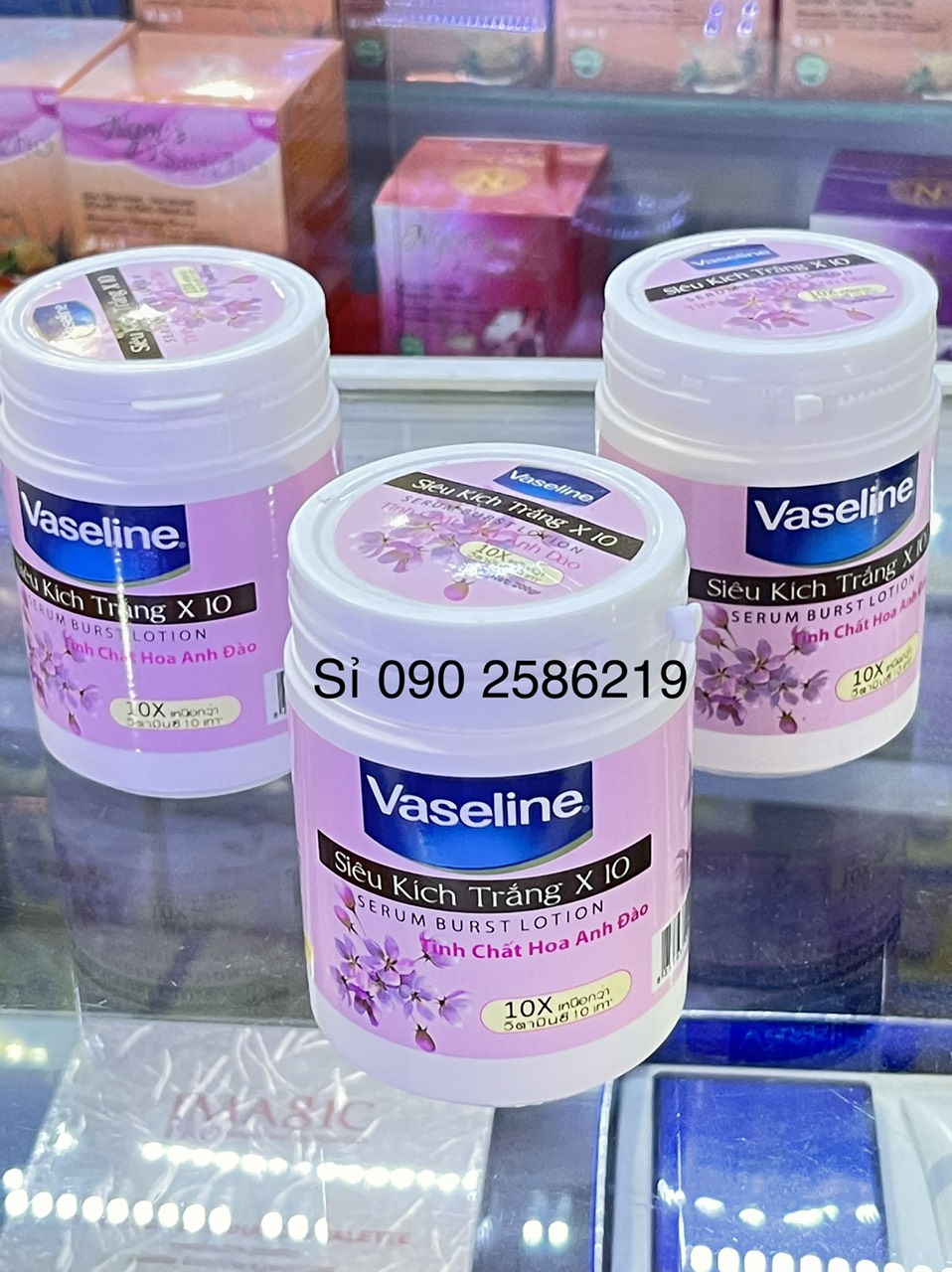 Body Siêu Kích Trắng Vaseline X10 250g