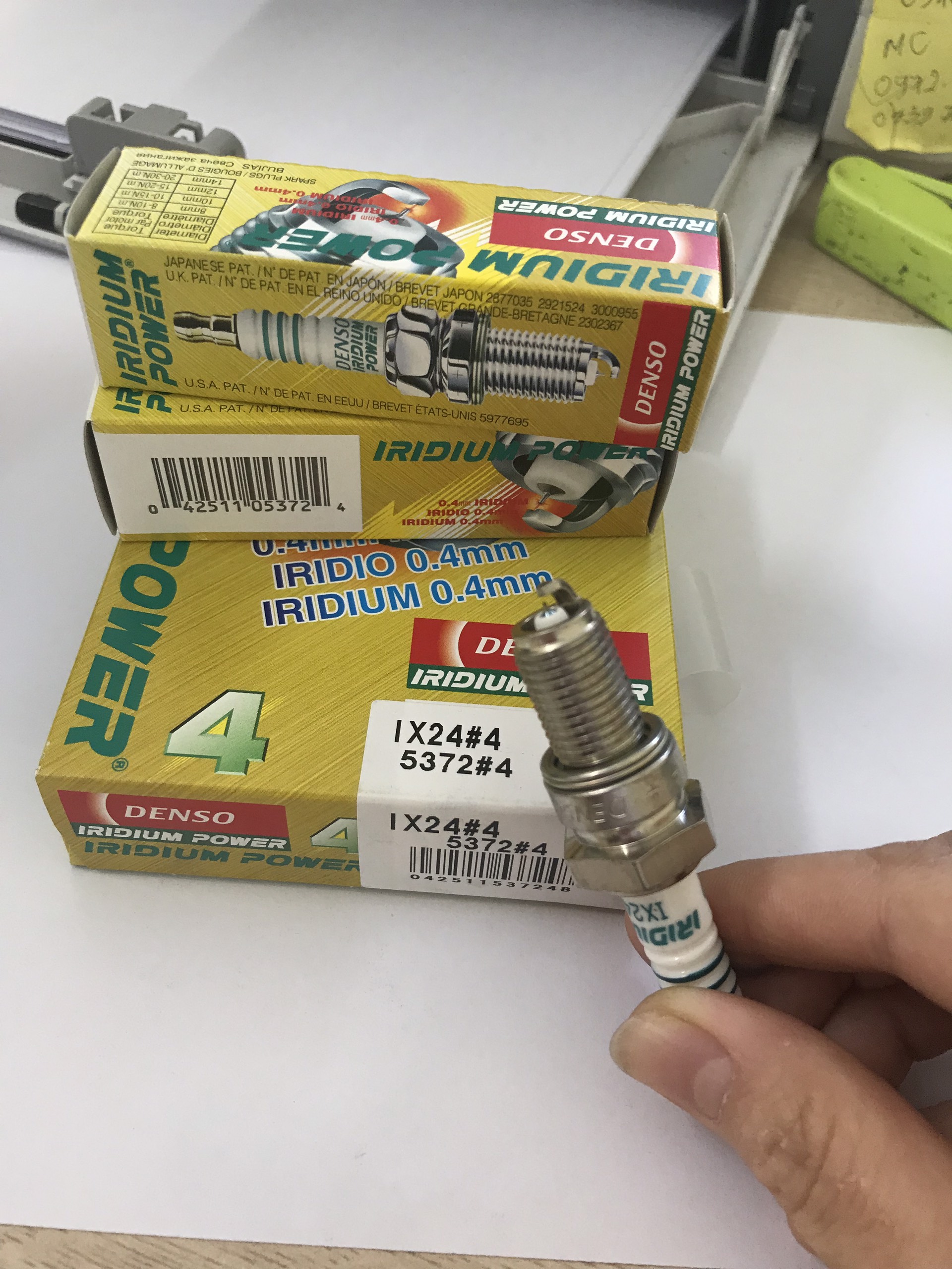 Bugi Denso Iridium power IX24 cho xe Suzuki GN 125, SYM HUSKY và SYM Wolf