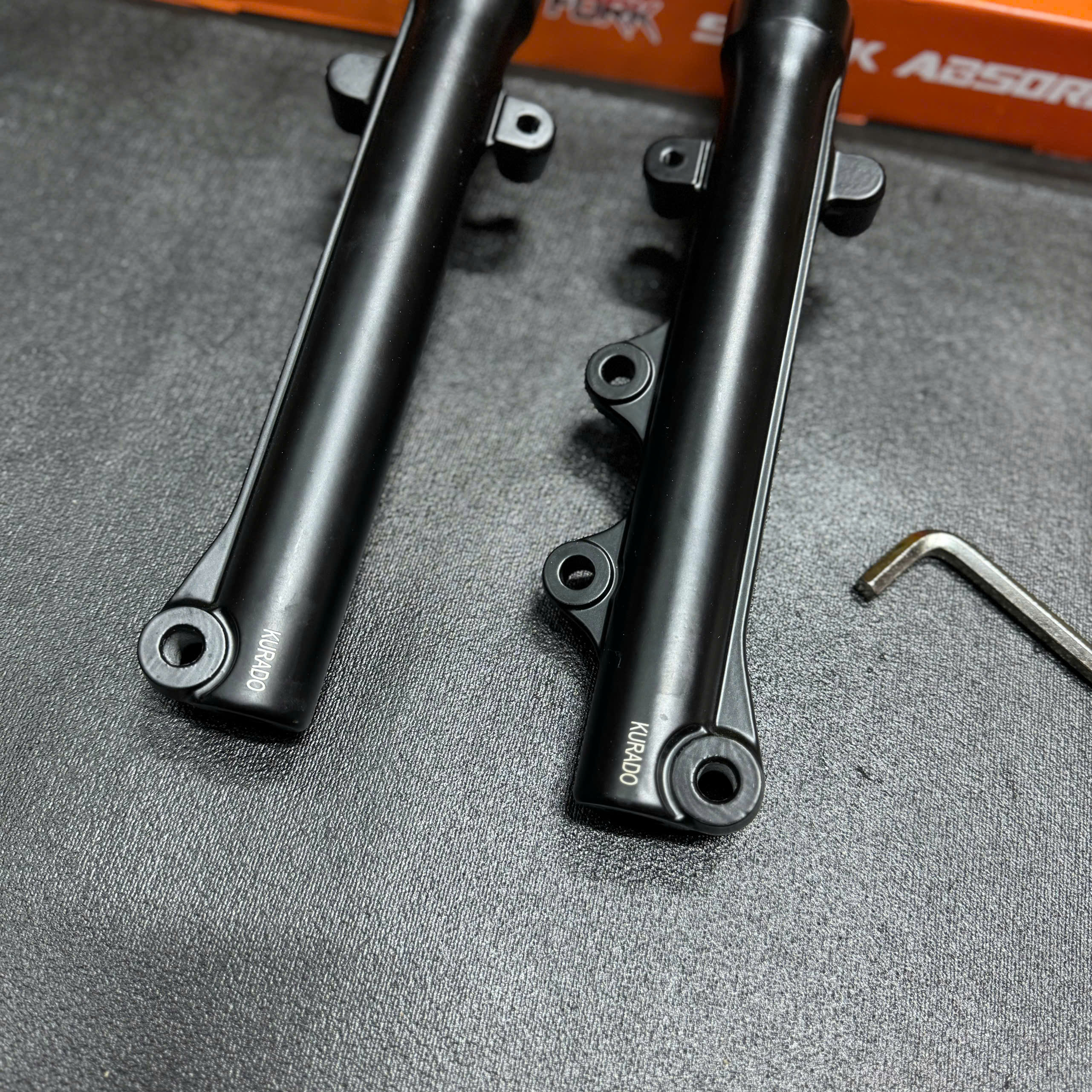 Genuine Kurado Exciter 150/155 Front Fork, 3-Position Lowering, 12-Position Adjustment, Heavy and Light Settings