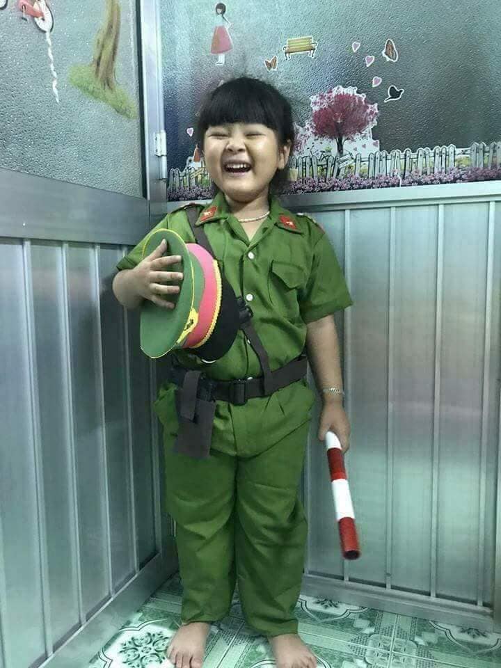 Bộ đồng phục công an trẻ em