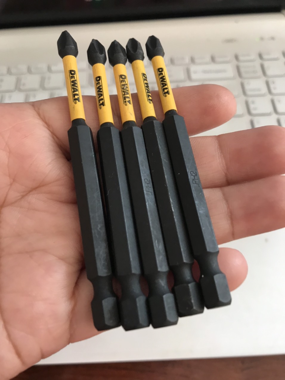 BỘ MŨI VÍT CHÍNH HÃNG DEWALT 9CM ĐẦU ĐEN