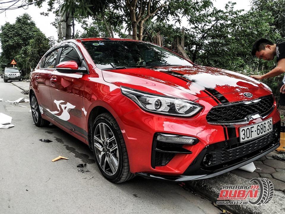 Tem dán sườn xe cerato
