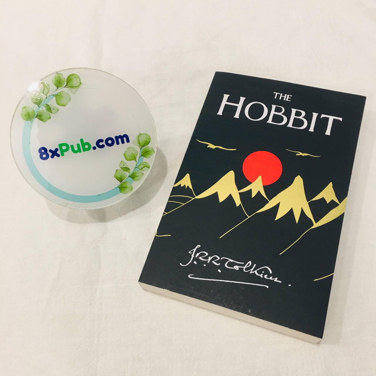 Sách The Hobbit (Paperback) (ISBN 9780261103344)