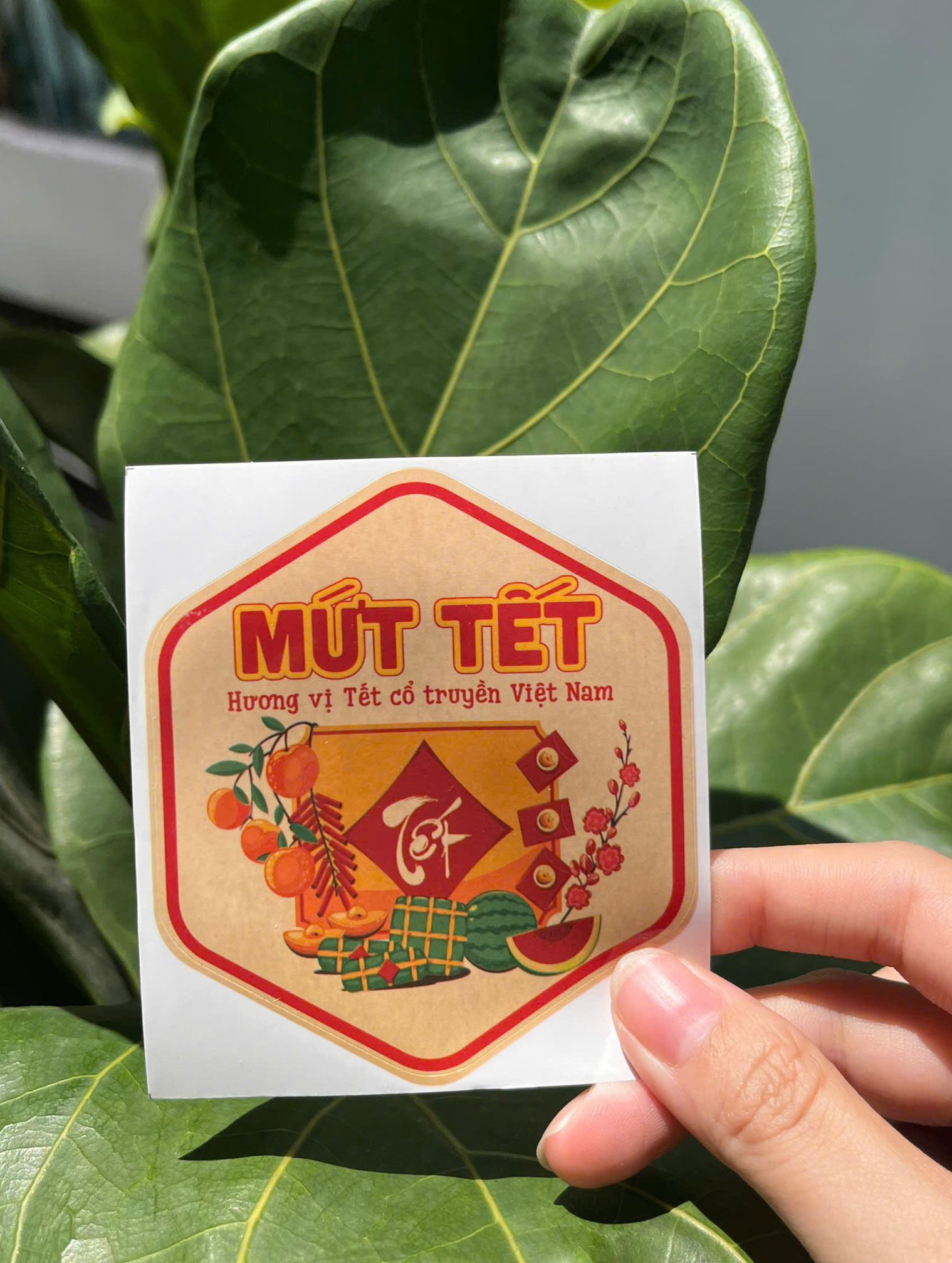 55 tem dán lục giác 7*8cm "MỨT TẾT" - Lục giác