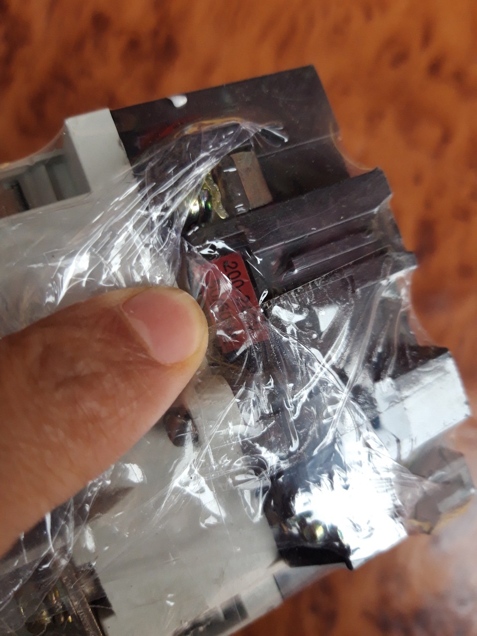 CONTACTOR NHẬT BẢN 50A 65A COIL 220V