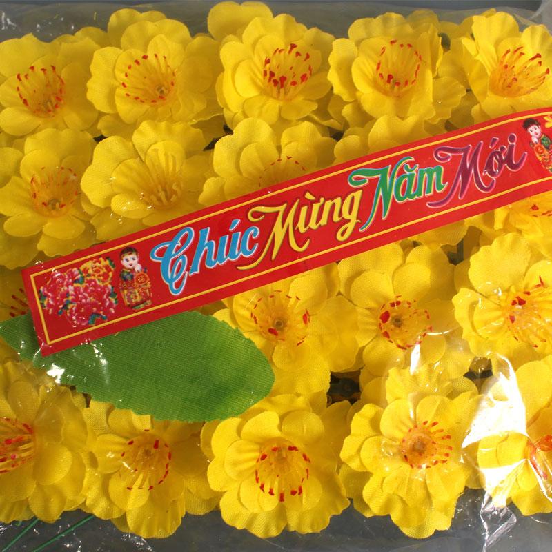 Phụ kiện trang trí tết  Bịch 36 Hoa mai hoa đào lớn có tặng kèm dây buộc xanh HPMTET