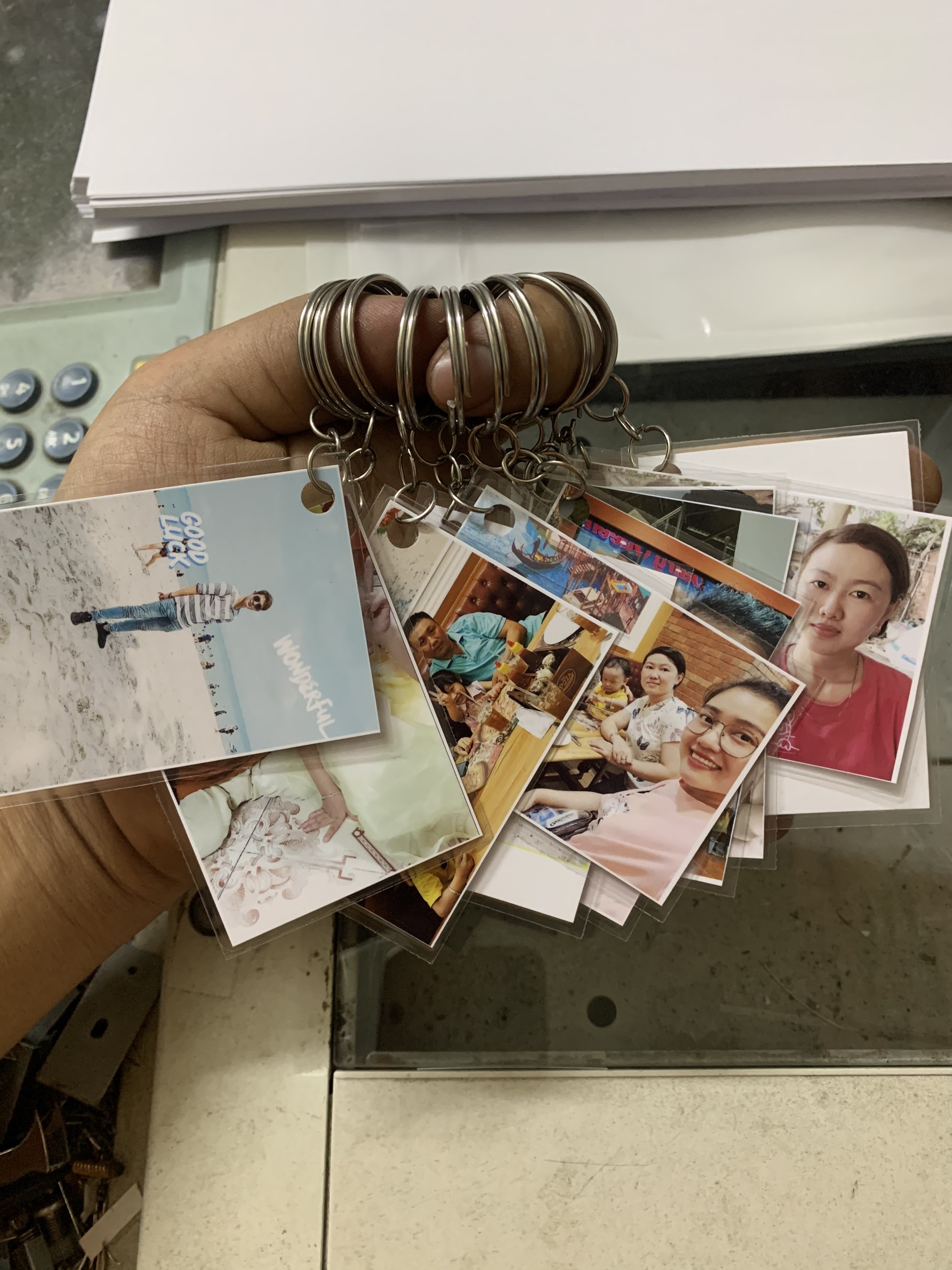 [10 Móc Khóa] Móc Khóa Plastic In Hình Theo Yêu Cầu Giá Chỉ 3k/ 1 chiếc