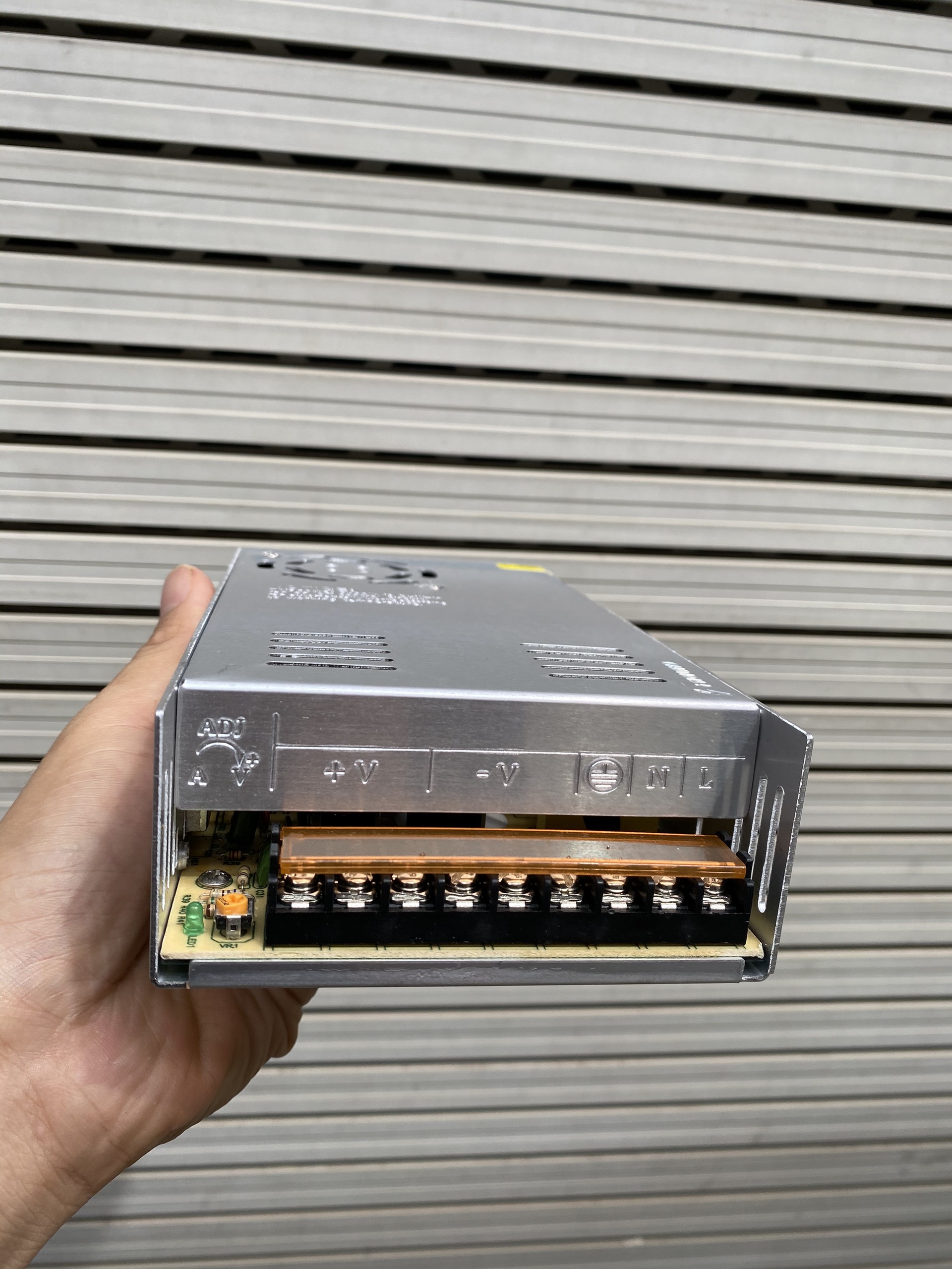 Adapter nguồn 48V 10A dùng cho Switch PoE