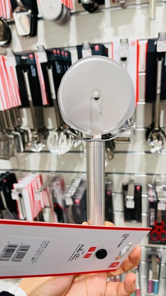 DAO CẮT PIZZA ZWILLING PRO