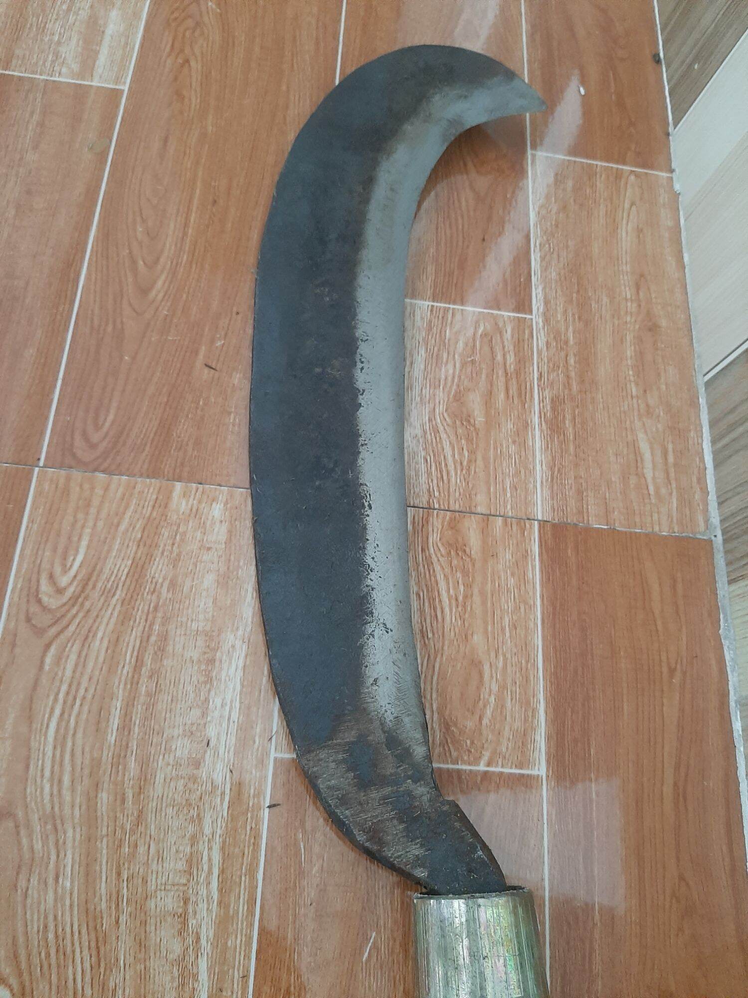 (HCM) RỰA QUẮM, PHÁT CỎ, CHẶT CÂY CÁN GỖ