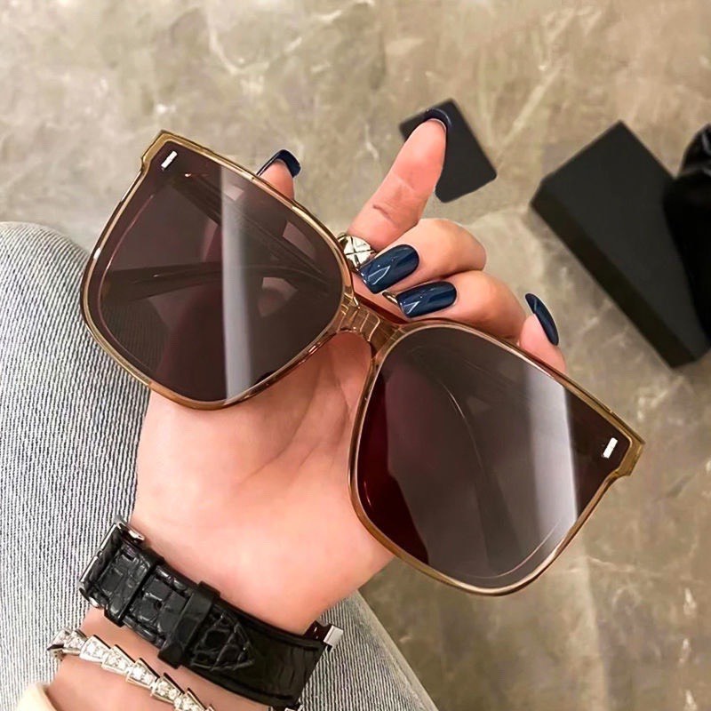 Kính râm thời trang nam nữ Prida 758 dáng vuông oversized - Bự Store