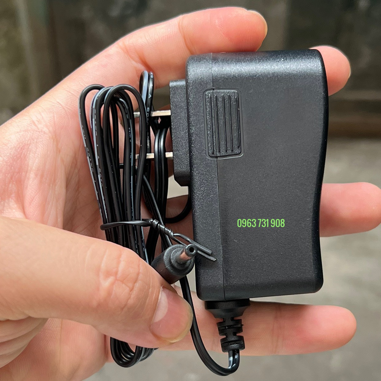 Adapter Nguồn 5V 2A Chân Kim Nhỏ