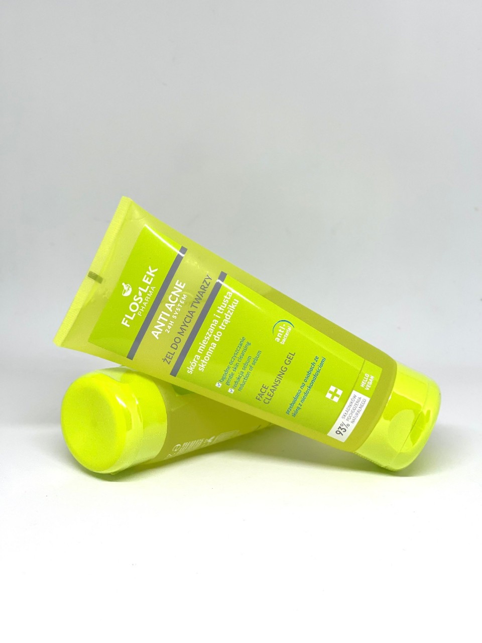 Sữa Rửa Mặt Floslek Dạng Gel Cho Da Nhờn Mụn 200ml