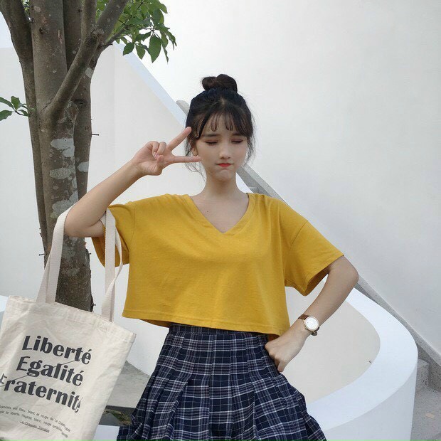 Áo thun nữ trơn from croptop cổ tim cá tính siêu hot