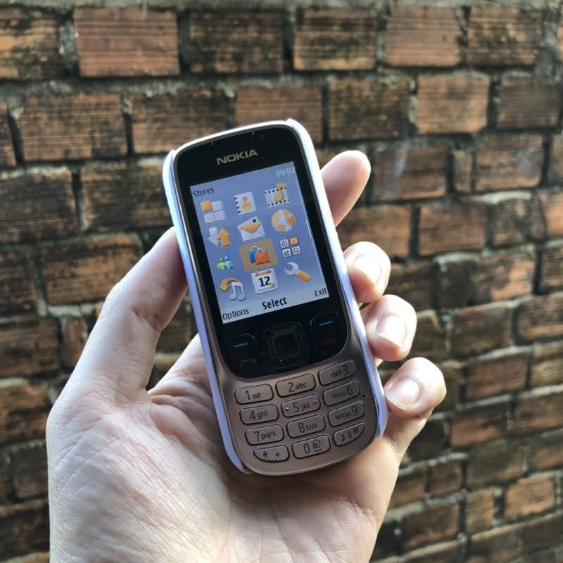 ỐP LƯNG NHỰA NOKIA 6303 [Hàng mới 100%]