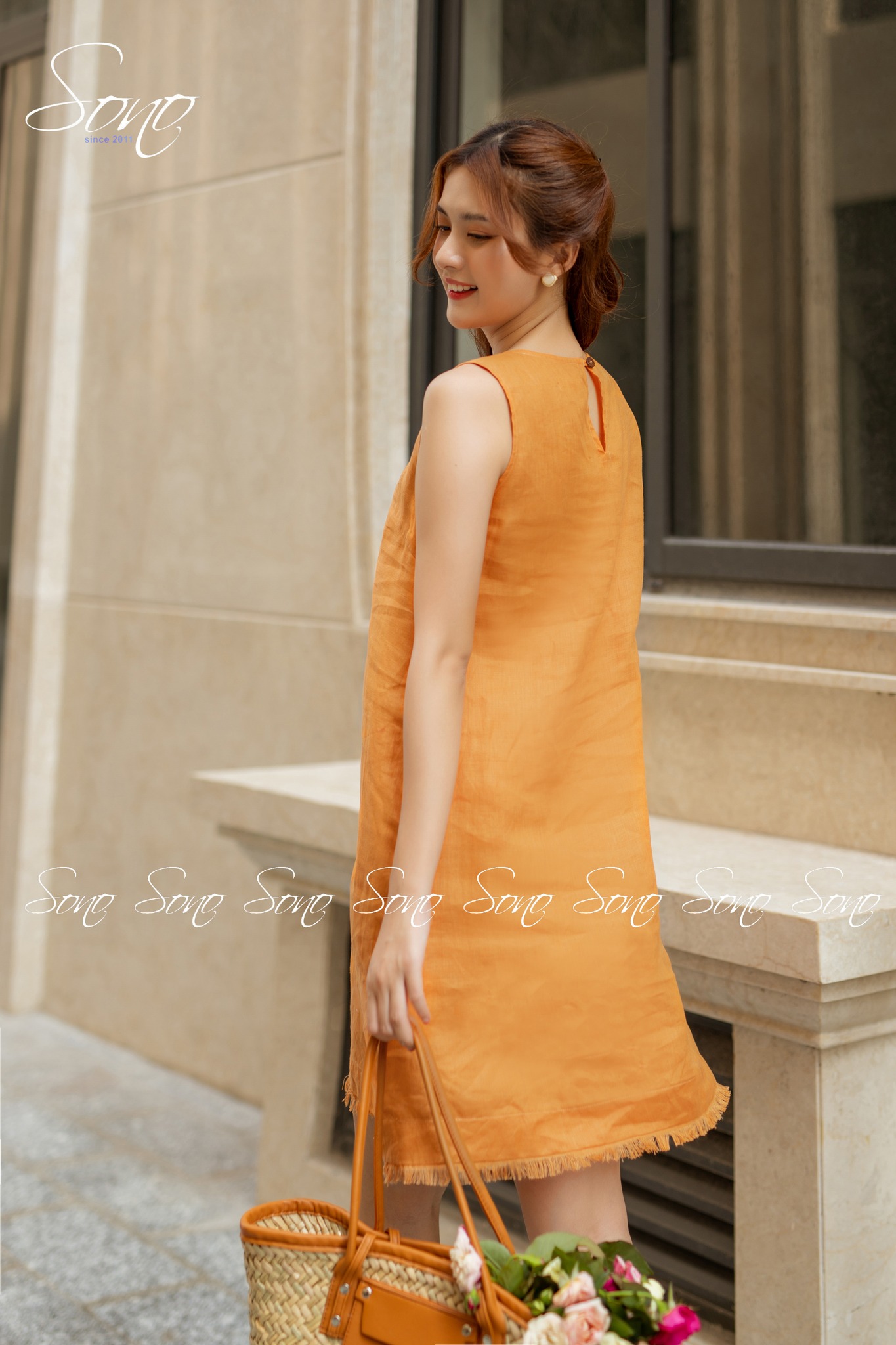 Sono - Đầm Linen Tua Rua Thêu Hoa