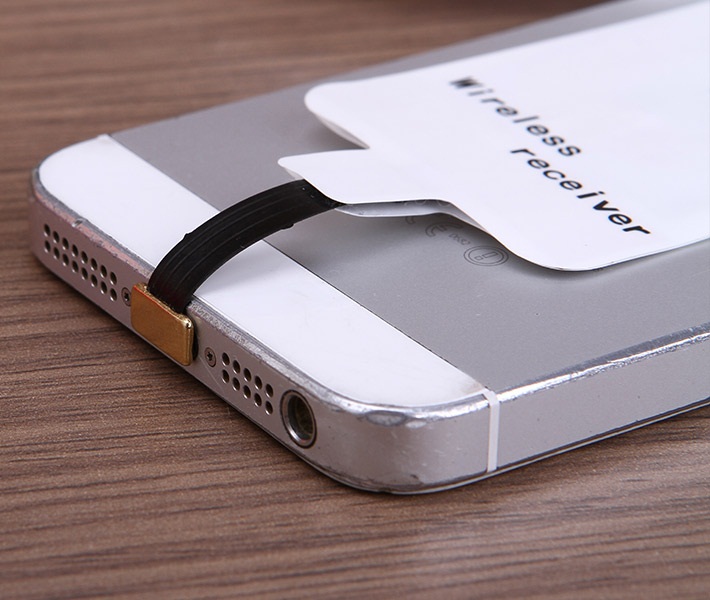 MIẾNG NHẬN SẠC KHÔNG DÂY CHO IPHONE