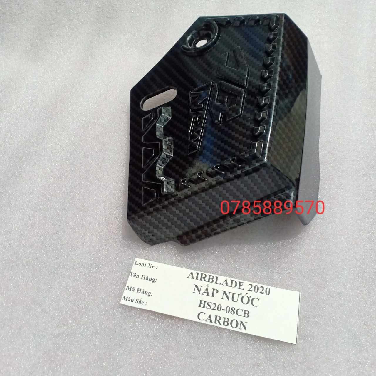 ỐP NẮP NƯỚC AIR BLADE 2020 CARBON