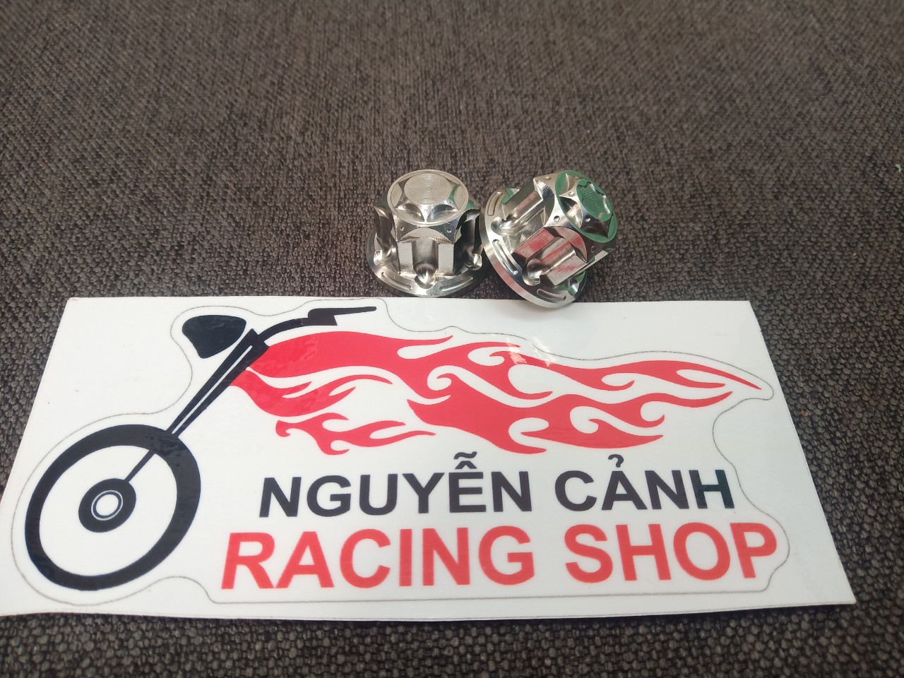 2 ốc salaya 12 li vặn cốt đùm trước sau wave dream