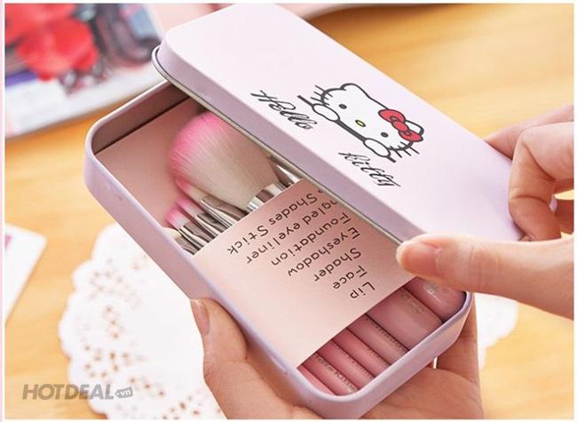 Bộ cọ trang điểm kitty xinh xắn