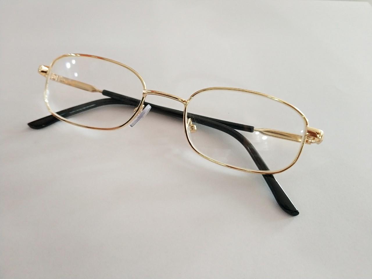 Kính lão thuỷ tinh từ +1.00- +4.00 độ