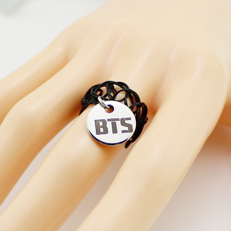 Nhẫn bện vòng thả tag tròn BTS