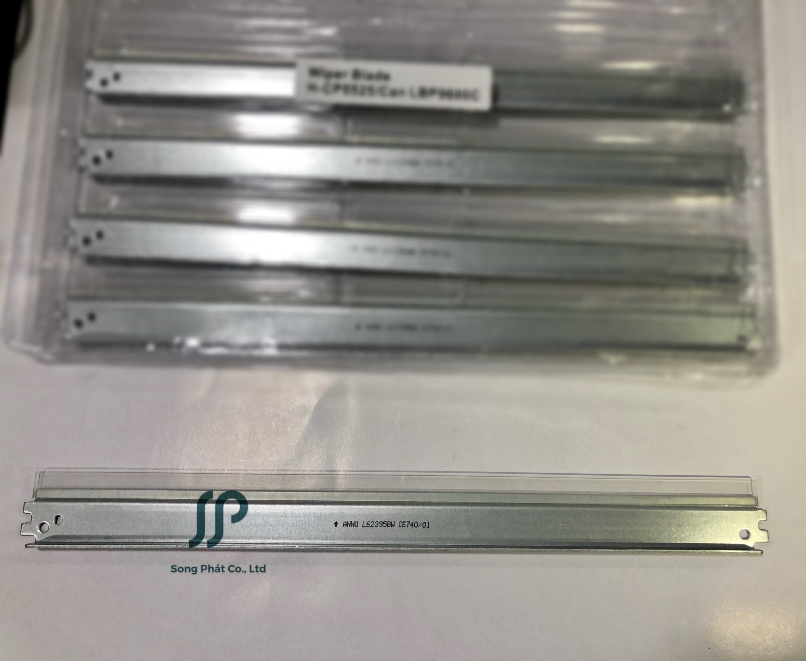 Gạt mực dùng cho máy in hp color cp 5520/ 5525 / canon lbp 9100/9500/9600