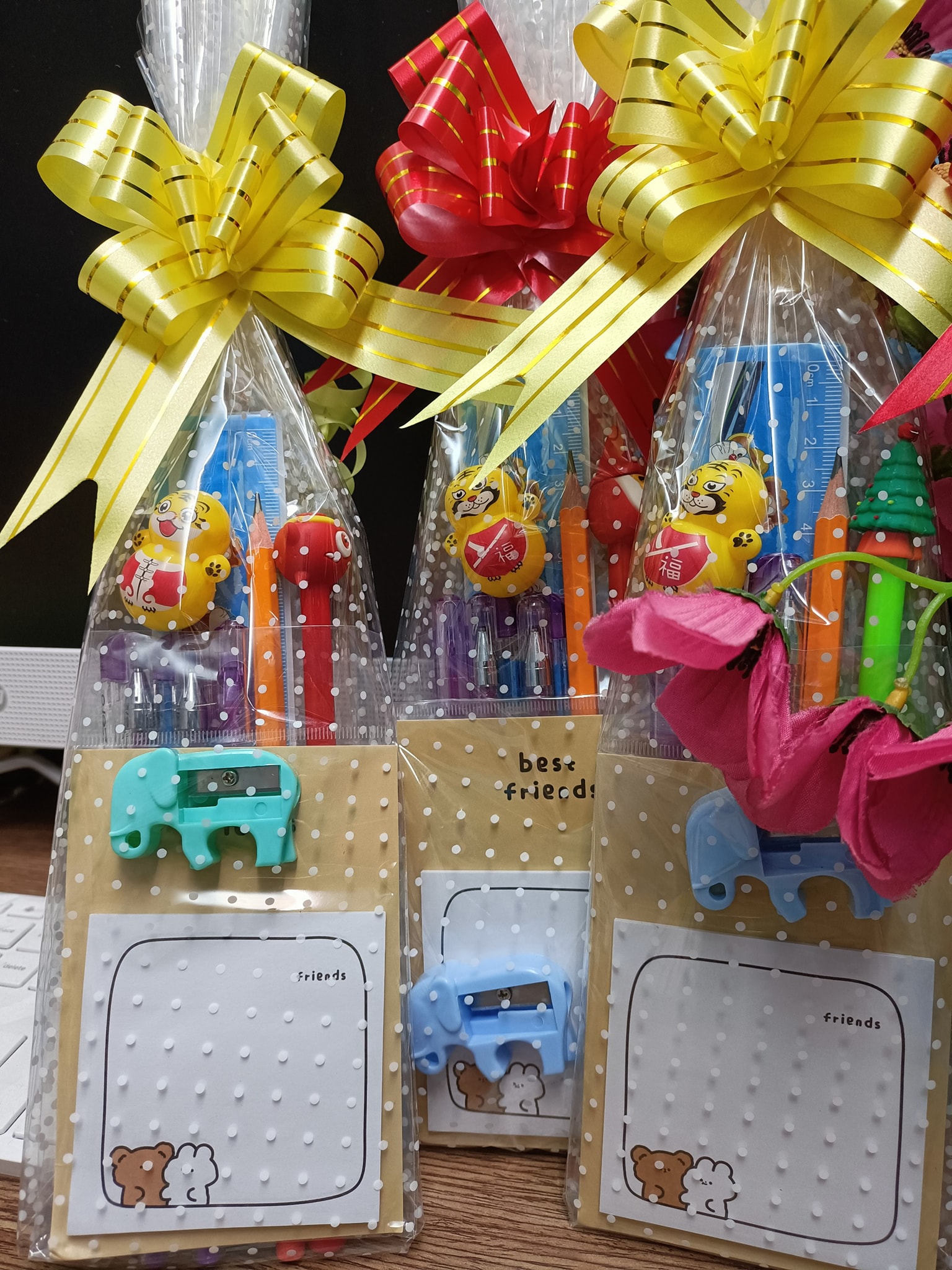 SET QUÀ PHẦN THƯỞNG CHẤT LƯỢNG CHO BÉ (Đồ dùng dạy học Miki)
