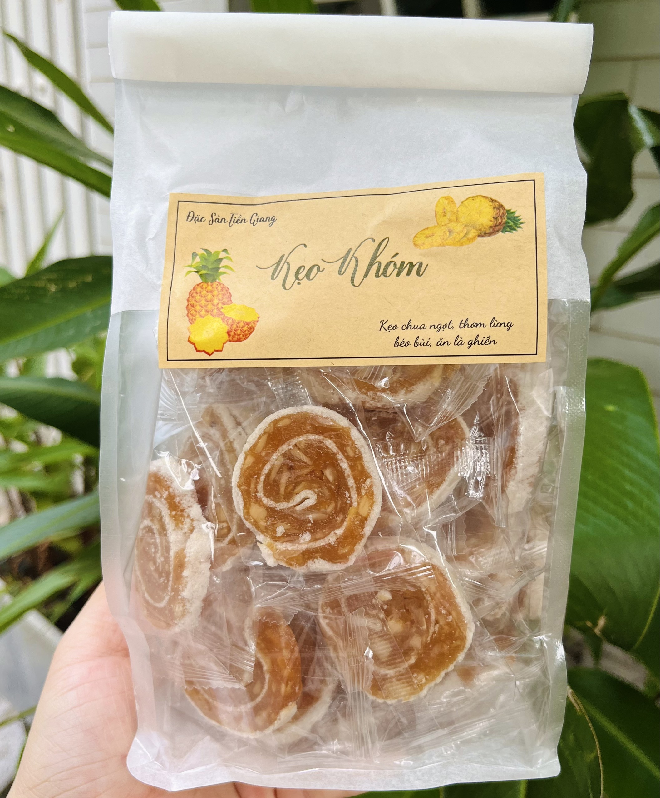 Túi 500g kẹo khóm dừa non cuộn bánh phồng