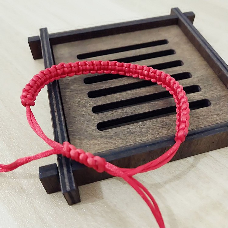 Vòng tay chỉ đỏ may mắn BL79