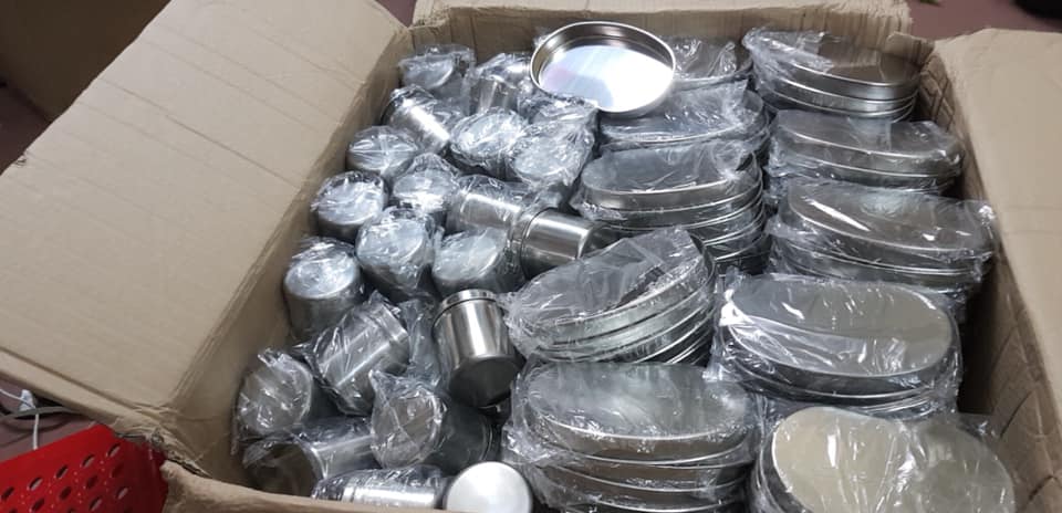 Khay inox hạt đậu dùng trong y tế, spa