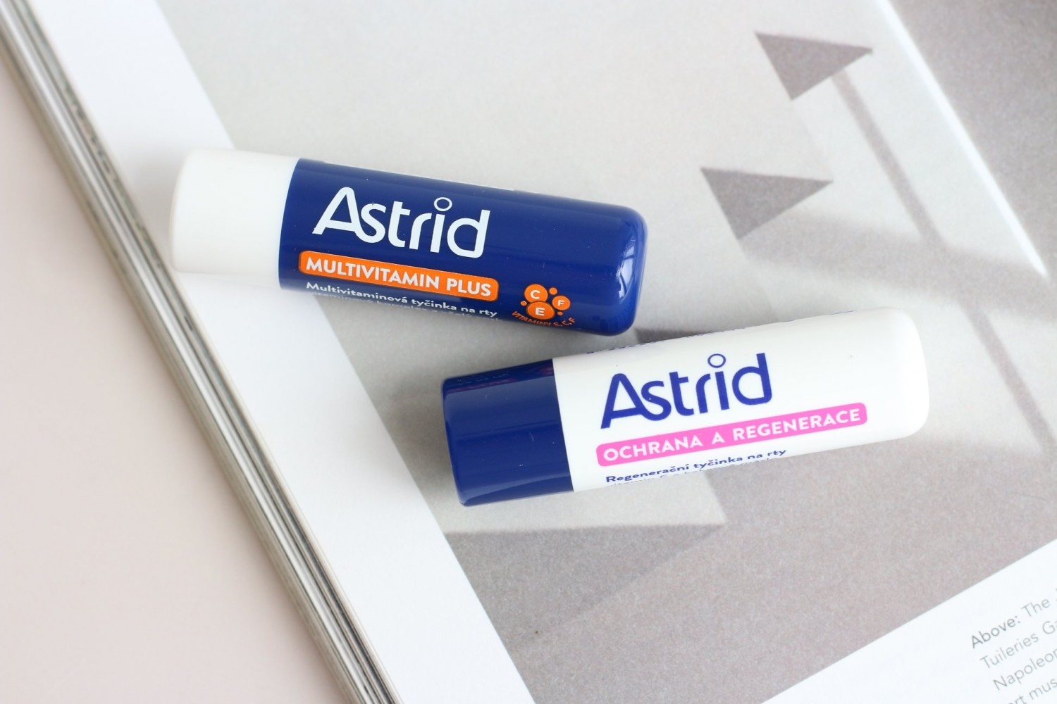Son Dưỡng Môi Mỡ Hươu Astrid