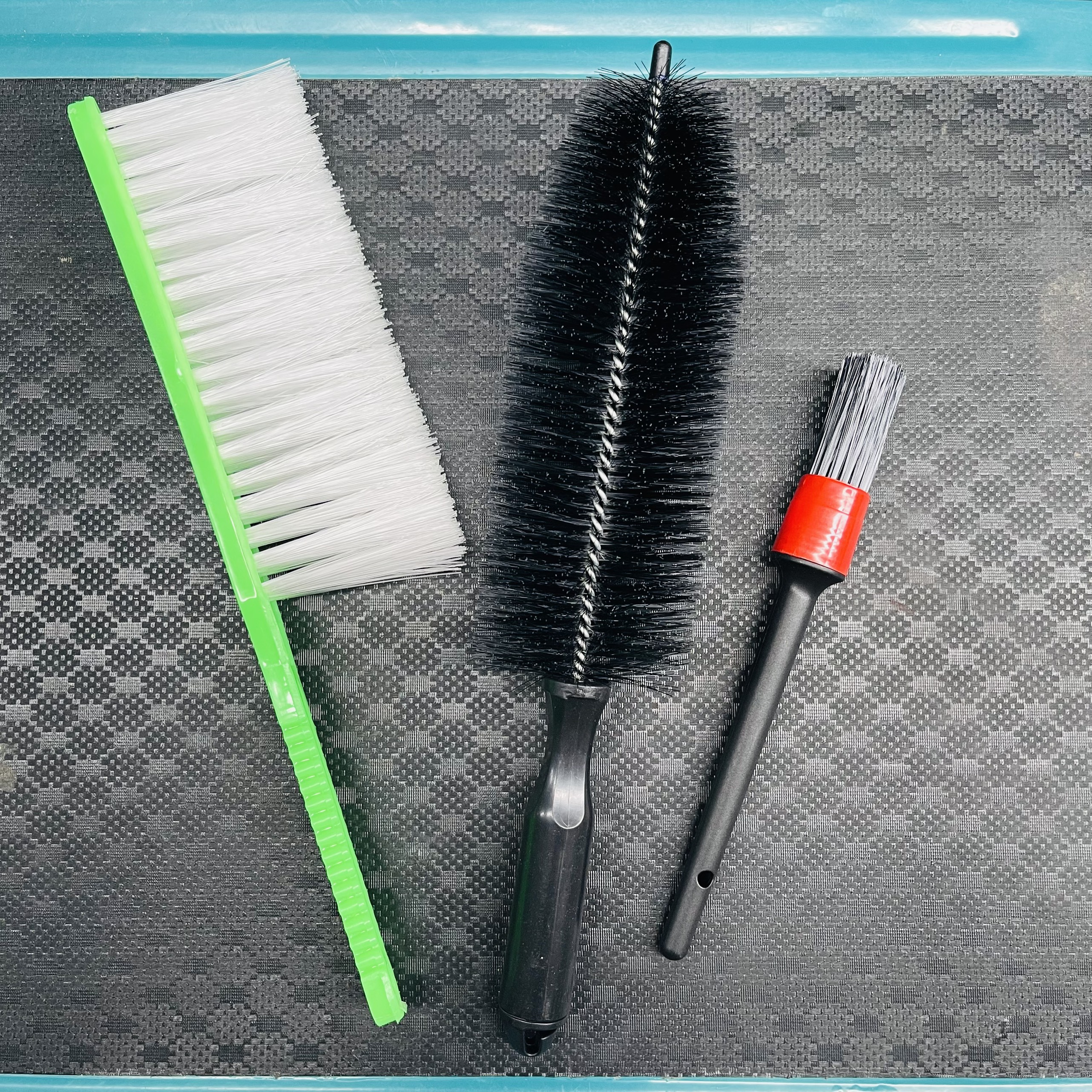 COMBO 3, Dụng Cụ Rửa Xe Tại Nhà, Rửa Xe Máy Xe Ô tô ( CỌ LAZANG 35CM + BÀN CHẢI CƯỚC + 1 CỌ )