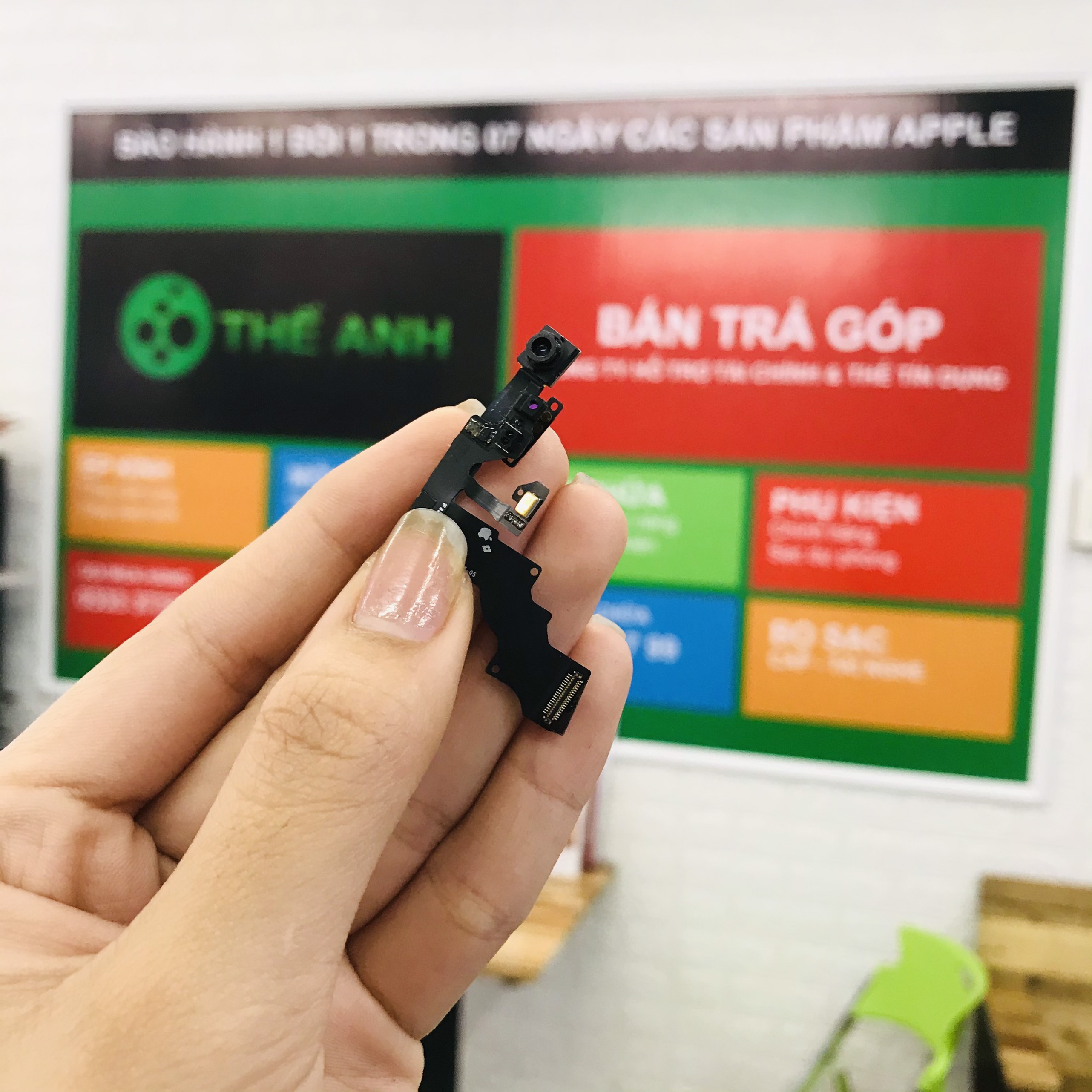 Camera trước táo 6 plus zin bóc máy , bảo hành lỗi