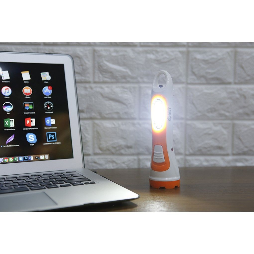 [HCM]Đèn pin sạc Led Comet CRT453