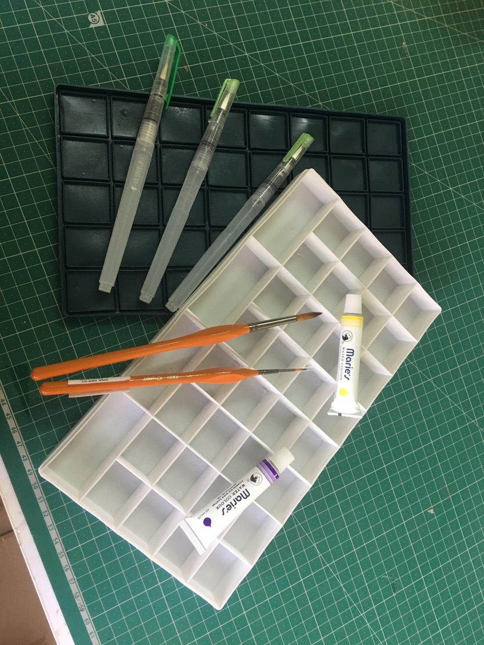 PALLETTE ĐỰNG MÀU NƯỚC NẮP SILICON