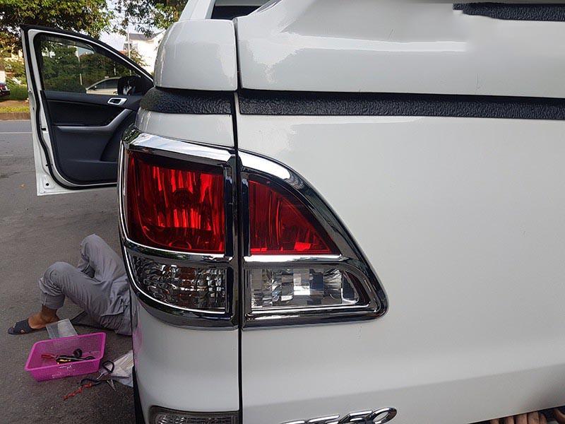 Ốp viền đèn pha + hậu MAZDA BT50 mạ crom