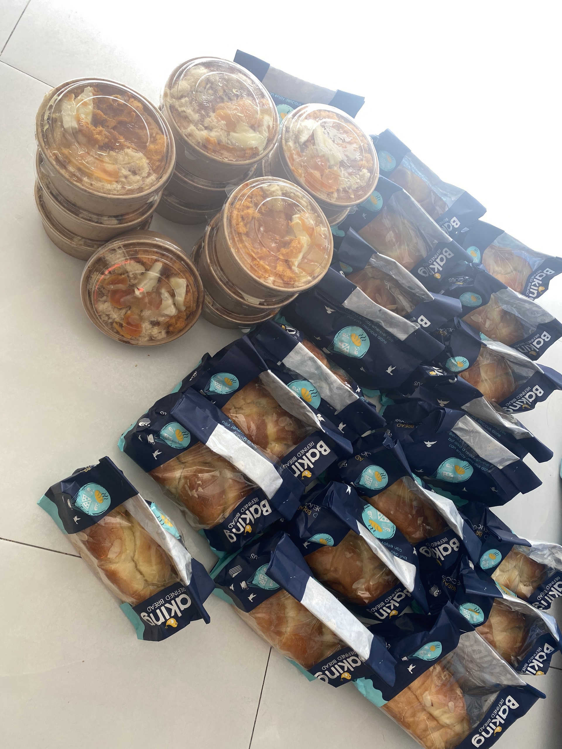1 ổ bánh mì hoa cúc nho dừa 400gam