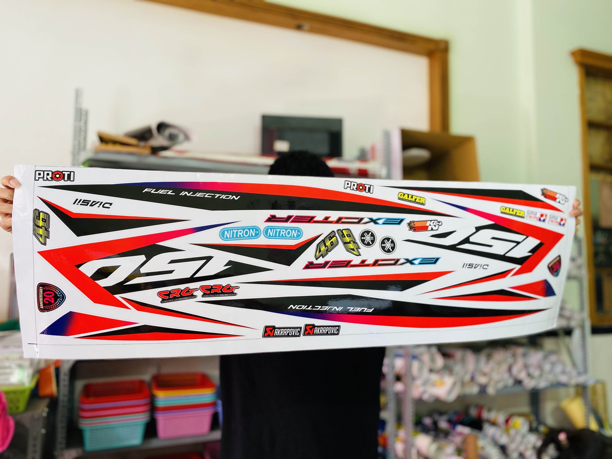 TEM RỜI EXCITER 150 BẢN KỈ NIỆM TRẮNG ĐỎ