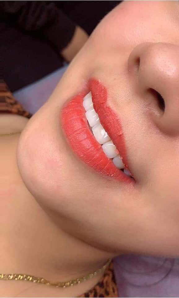 Dưỡng Gấc Robin Cấp Ẩm Cho Môi - dcpxhoanganh