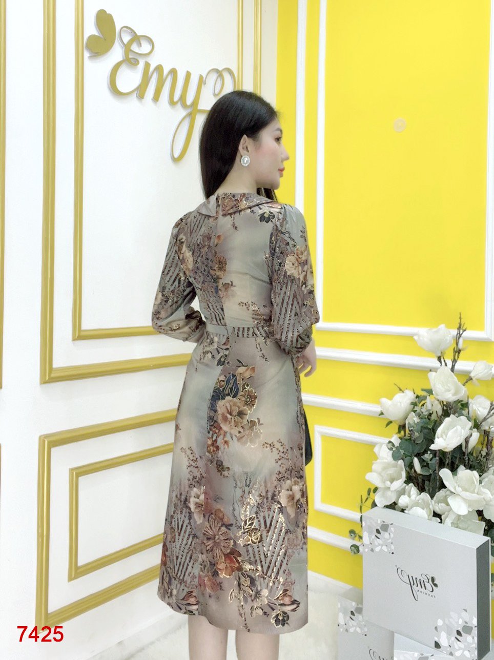 Đầm EMY EM7425 Xoè Lụa Vân Pháp LVP Nâu