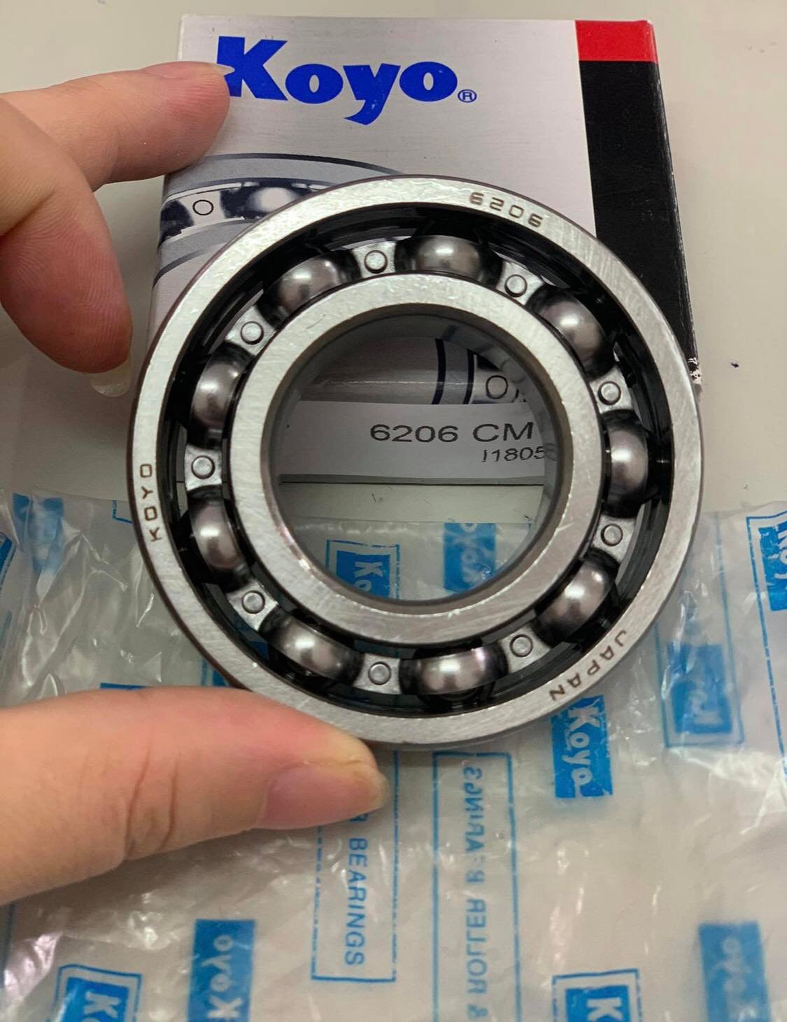 Vòng bi bạc đạn koyo 6206