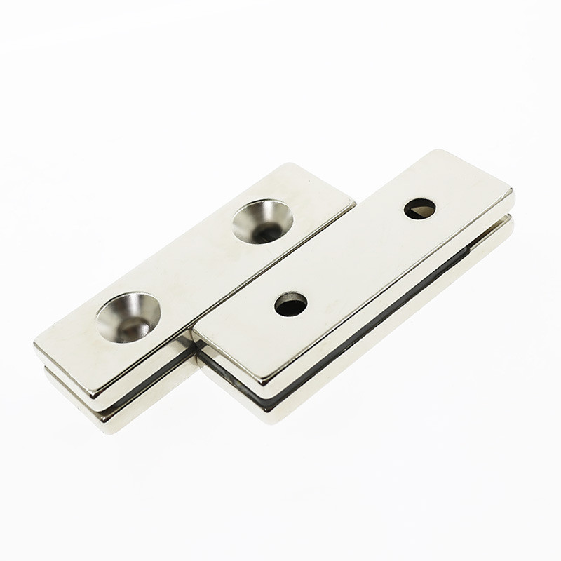 Nam châm 2 lỗ vít 40x10x5mm, hít cửa nam châm ( set 2v)
